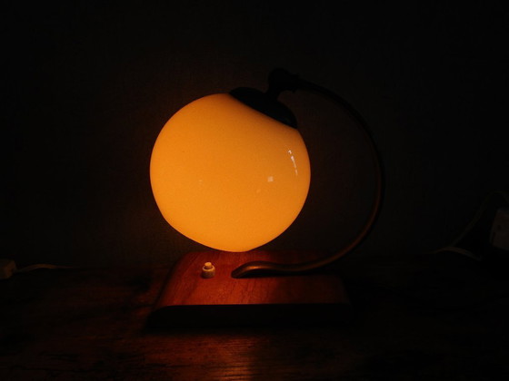 Image 1 of Beautiful art deco lamp from the 1920s-1940s in nice vintage condition.