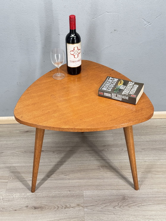 Image 1 of Table d'appoint vintage en bois des années 1950