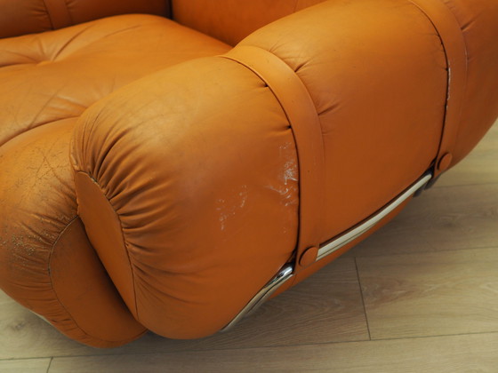 Image 1 of Ensemble de fauteuils orange, design de l'âge de l'espace, années 1960, production : Italie