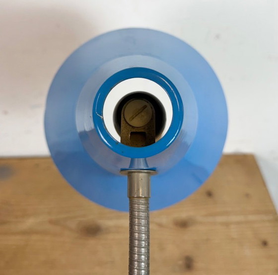 Image 1 of Lámpara de mesa industrial alemana azul de Reif Dresden, década de 1960