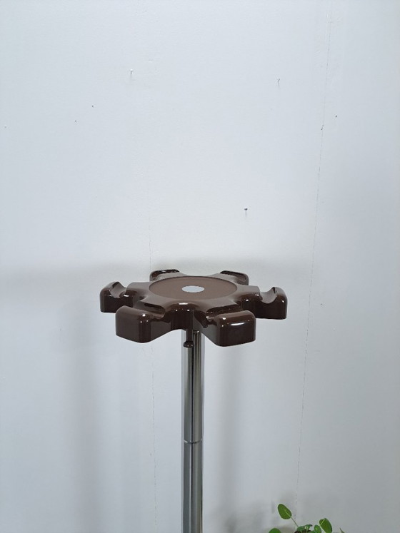 Image 1 of Porte-manteau Velca Legnano marron, modèle VIP, avec chrome et plastique