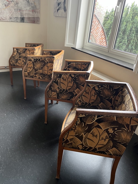 4 Art Deco 'Barrel' Armchairs (Side chairs) Dating From The Years 1920–1930. – Wood, Textile (photo 6 of 15)