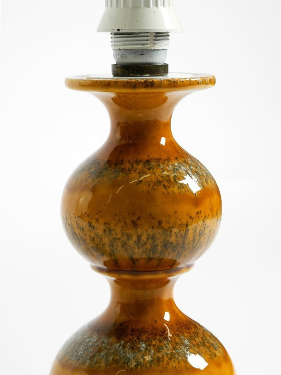 Image 1 of Mooie grote keramieken tafel- of vloerlamp uit 1960 in lichtbruin van Kaiser Leuchten