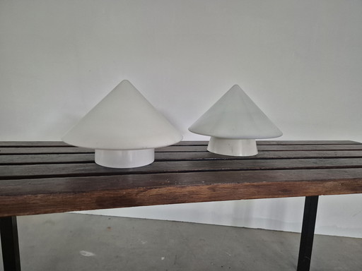 2 vintage kegelvoeminge plafonierres