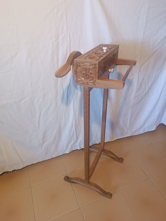 Hand-inlaid Valet Stand (Italy 1950s), Coat racks, Ceramic, Wood, Brown (photo 4 of 15)