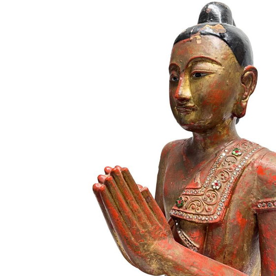 Burmese wooden temple statue of a monk with lacquer and gold leaf – Sculpture, Glass (photo 17 of 19)