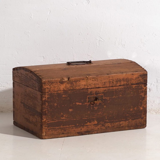 Antike Truhe mit dunkler Patina (ca. 1900) #3 – Aufbewahrungsschrank, Rustic (photo 7 of 40)