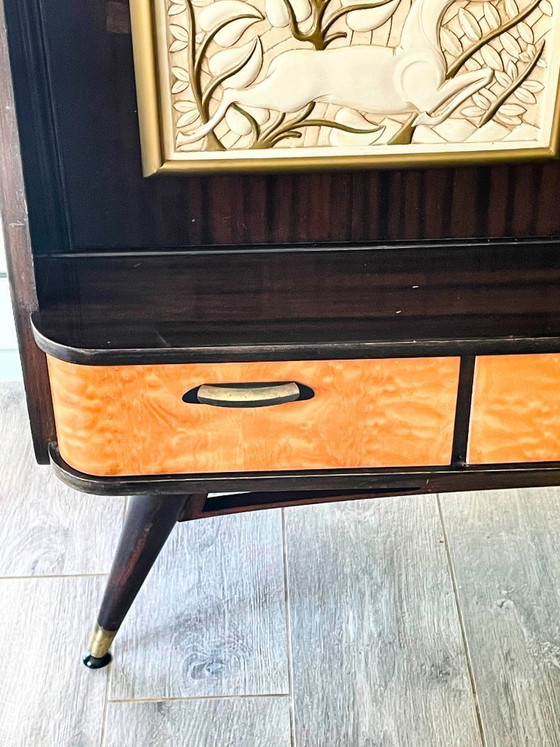 Image 1 of Zeldzame vintage barkast uit Expo '58 – Antilope-reliëf en hoogwaardig design – jaren 1950