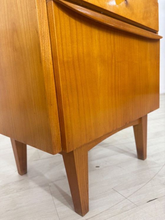 Image 1 of 2x Zeer mooie vintage nachtkastjes, bijzettafels, nachtkastjes Hellerau