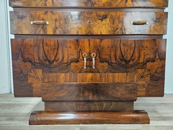 Image 1 of 1940s Art Decò sideboard in walnut burl with mirror