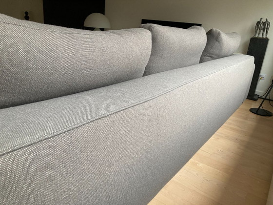 Image 1 of Sofá de tres plazas "Sherman" de Minotti, recientemente retapizado con Kvadrat Hallingdal