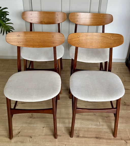 4x Danish Vintage Farstrup Chairs Cream Beige Teak