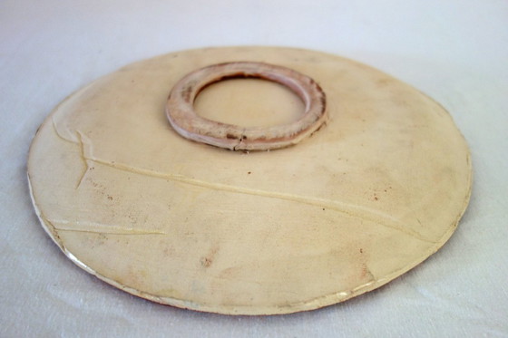 Image 1 of Grand plat motif chat en poterie vintage