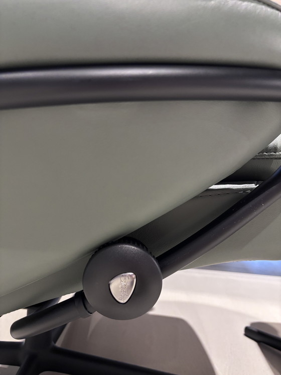 Image 1 of Stressless Rome Highback relaxfauteuil met poef