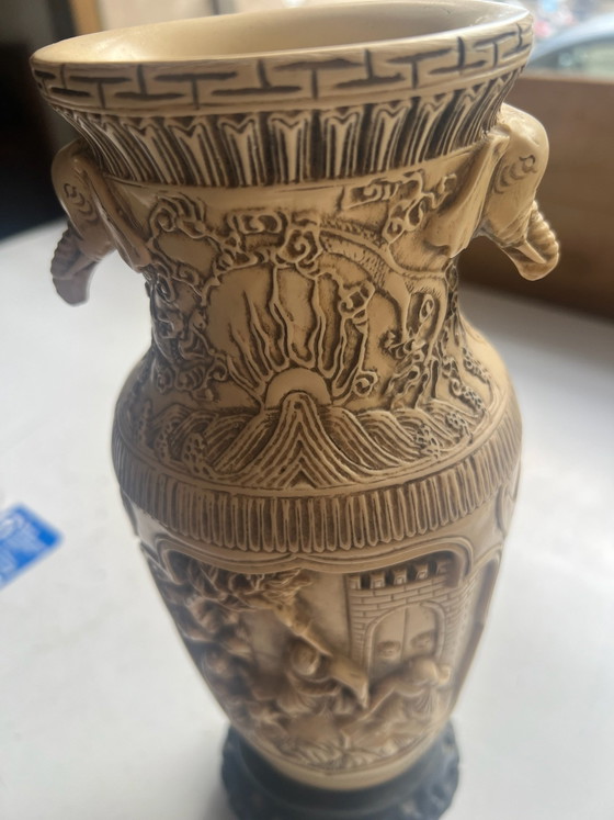 Chinese Vase – Plastic (photo 6 of 7)