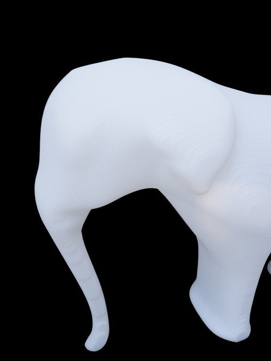 Image 1 of Elefante a bassa risoluzione di Gispen