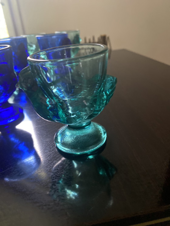 Image 1 of 8 hueveras o palmas de coco