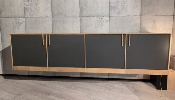 Pilat & Pilat Hotze II Sideboard (photo 2 of 5)