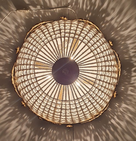 Very large (50 cm) vintage crystal ceiling light with rosettes and garlands, Brass, Transparent (photo 4 of 18)