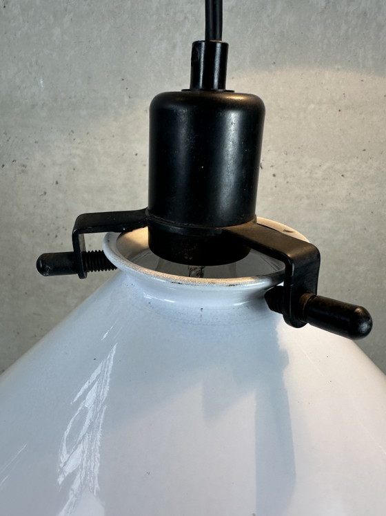 Image 1 of 2 lampade a sospensione vintage in metallo bianco - anni '80