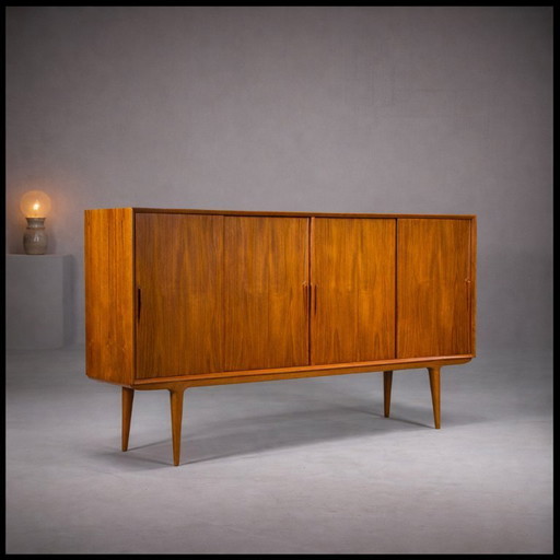  Model 19 Teakhouten dressoir van Gunni Omann voor Omann Jun, Denemarken, jaren 60