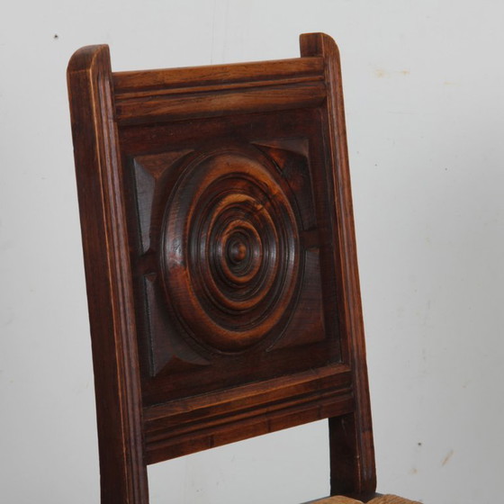 Image 1 of Par de sillas de madera maciza con asiento de paja, de fabricación francesa, 1940.
