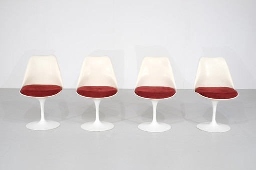 Set of 4 pivoting tulip chairs by Eero Saarinen for Knoll International - 1960s