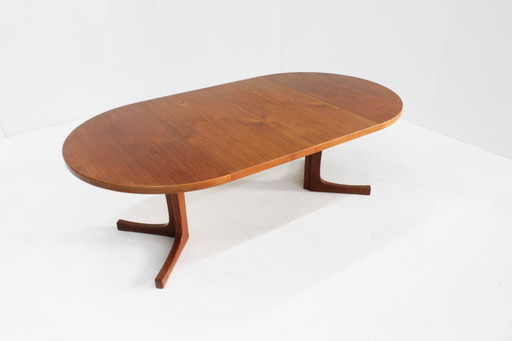 Tavolo da pranzo rotondo estensibile in teak danese vintage, anni '60