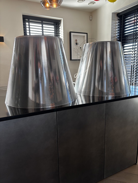 Image 1 of Juego de 2 lámparas colgantes Flos KTribe S3: un clásico del diseño. Precio del conjunto: 445 €.