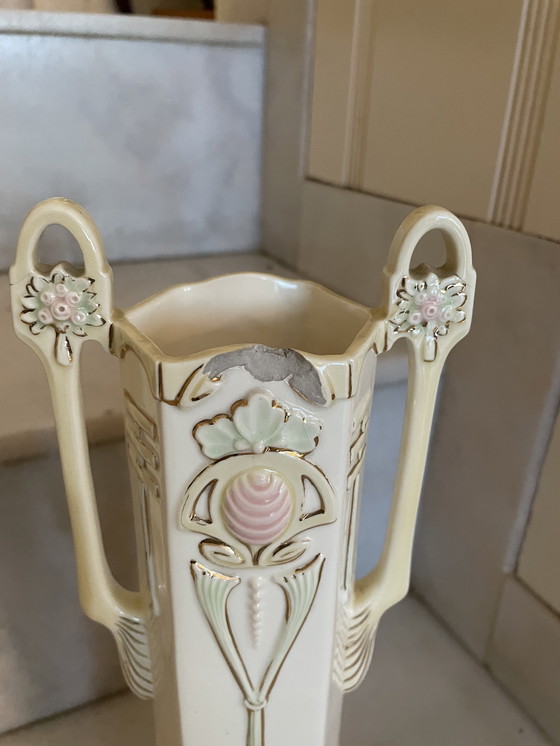 Image 1 of 3-piece cabinet set