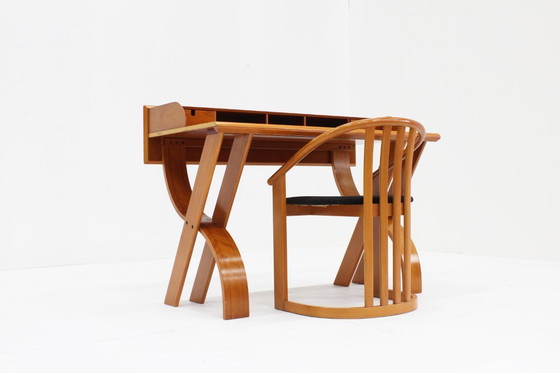 Image 1 of Italienischer Holzschreibtisch und Stuhl 1970er Jahre