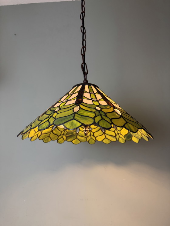 Image 1 of Prachtige glas-in-lood Tiffany hanglamp - Nieuw in doos!