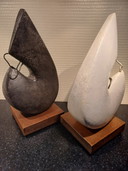 2 pièces sculpture noire et blanche figurine abstraite organique objets ying yang