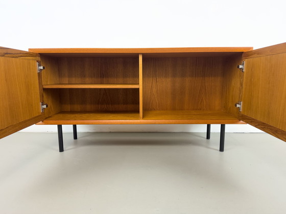 Image 1 of Deens teakhouten dressoir van H.W. Klein voor Bramin, 1960S