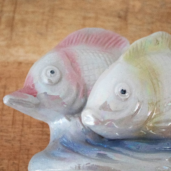 Image 1 of Retro Kitsch Vintage Vissenbeeldje, Pastelkleurig Porselein