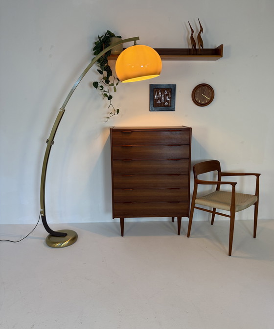 Image 1 of Lampada ad arco in ottone vintage, Harvey Guzzini anni '80