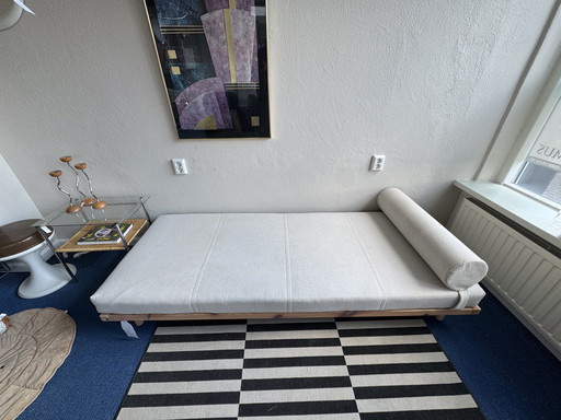 Lit de repos Virgil Abloh pour IKEA