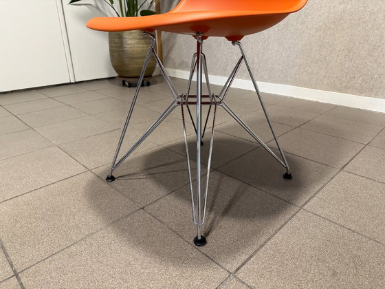 Vitra | Eames | DSR | Rusty orange | 4 pezzi – Sedie da pranzo, Plastica, Cromo (photo 9 of 10)