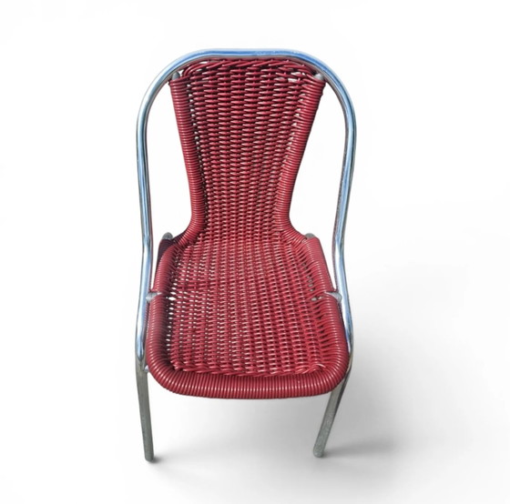 6 x sedia rossa in alluminio per interni/esterni con intreccio sintetico (effetto rattan) anni '80 (photo 16 of 20)