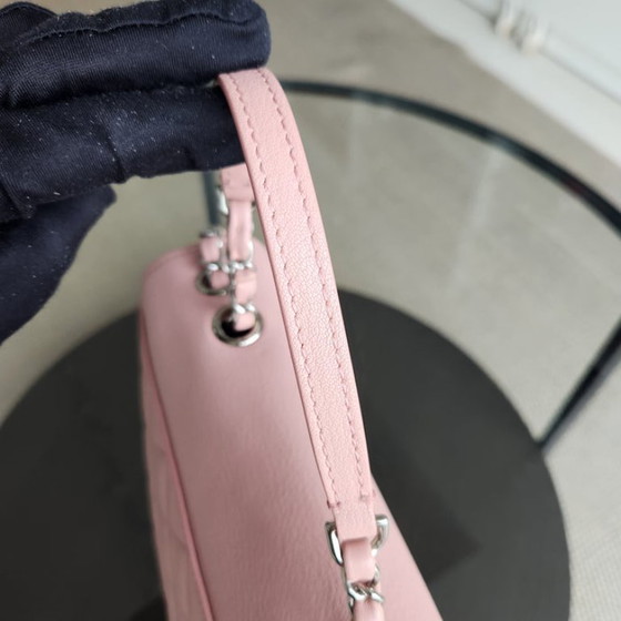 Image 1 of Borsa Chanel CC Box Flap - Pelle di vitello trapuntata rosa con finiture argentate, serie 24