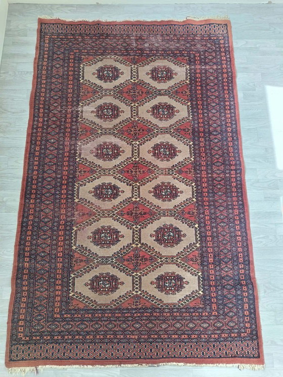 Image 1 of Alfombra pakistaní de Bujará hecha a mano