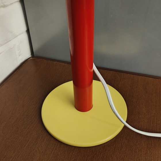 Lampada da tavolo postmoderna IKEA unica nel suo genere – Blu, rossa e gialla – Stile Memphis (photo 7 of 9)