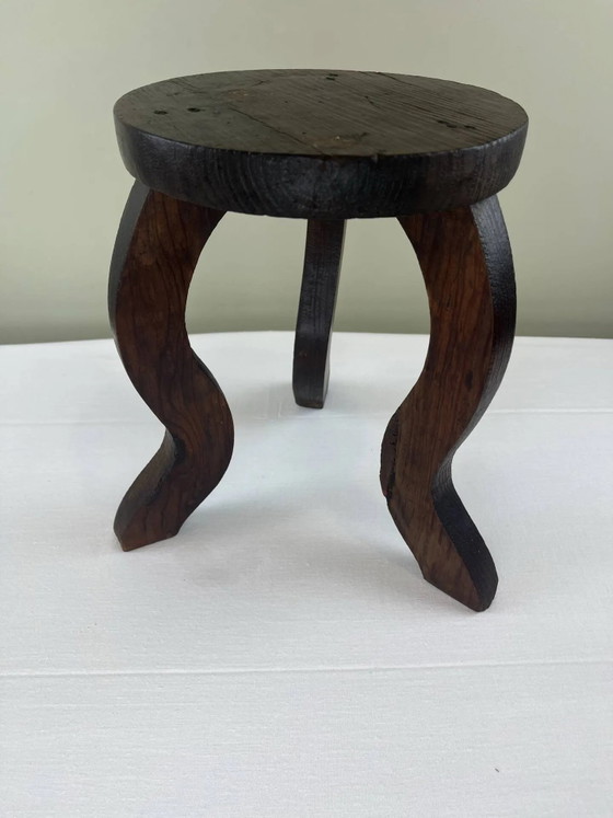 Ethnic tripod stool – Wood (photo 2 of 9)
