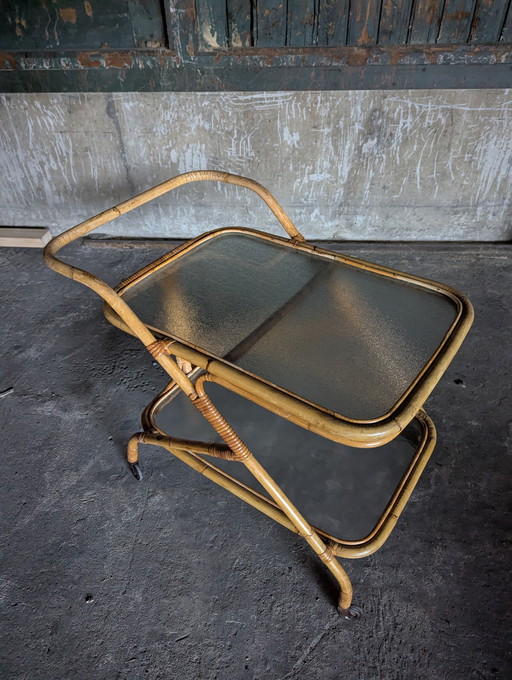 Carrello di servizio vintage in rattan 1970