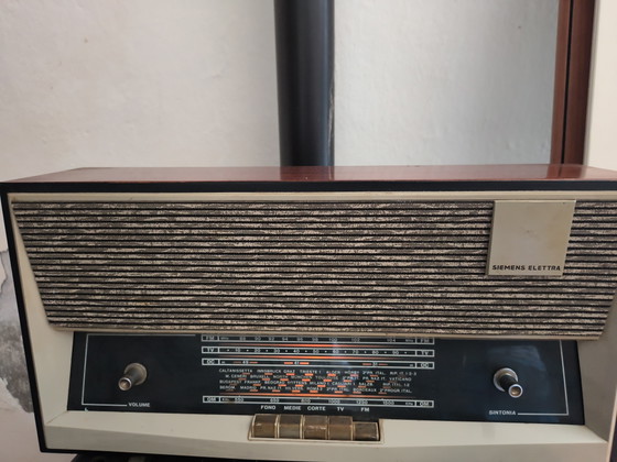 Radio Vintage Siemens Elettra Anni '60 Modernariato Design Retro – Decorazione, Metal, Plastic (photo 4 of 6)