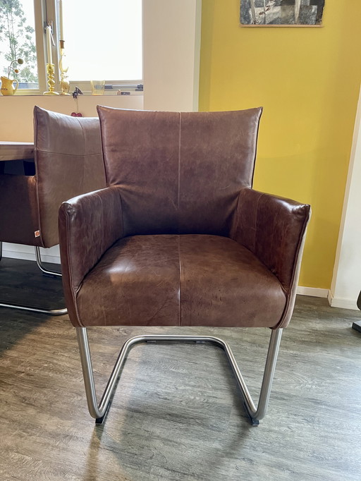 6 sedie da pranzo a slitta in pelle marrone di Jess