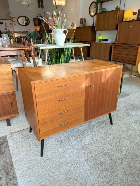 Image 1 of Vintage sideboard/chest of drawers
