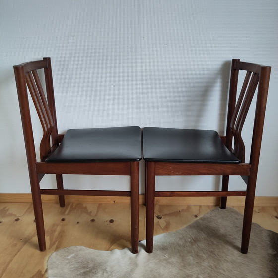 Image 1 of Due sedie da pranzo dal design scandinavo