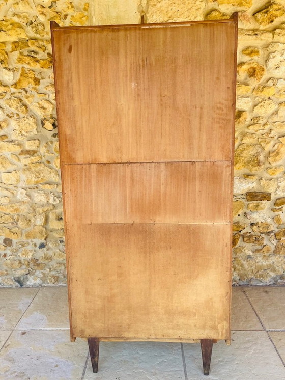Image 1 of Librería de roble de mediados de siglo, con puertas correderas de cristal, década de 1960