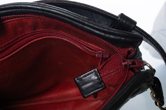 Chanel, vintage heuptasje van gewatteerd leer uit de jaren 90 – Riemtassen, Lambskin (photo 6 of 10)